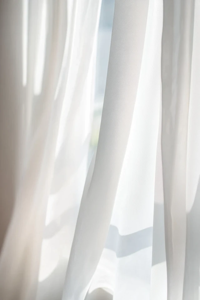 10 Minimalist Curtain Styles for Clean and Simple Rooms